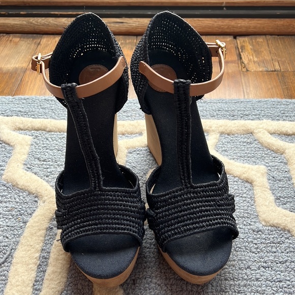 Tory Burch wedges - worn once Size 10 Navy Blue - Picture 2 of 8